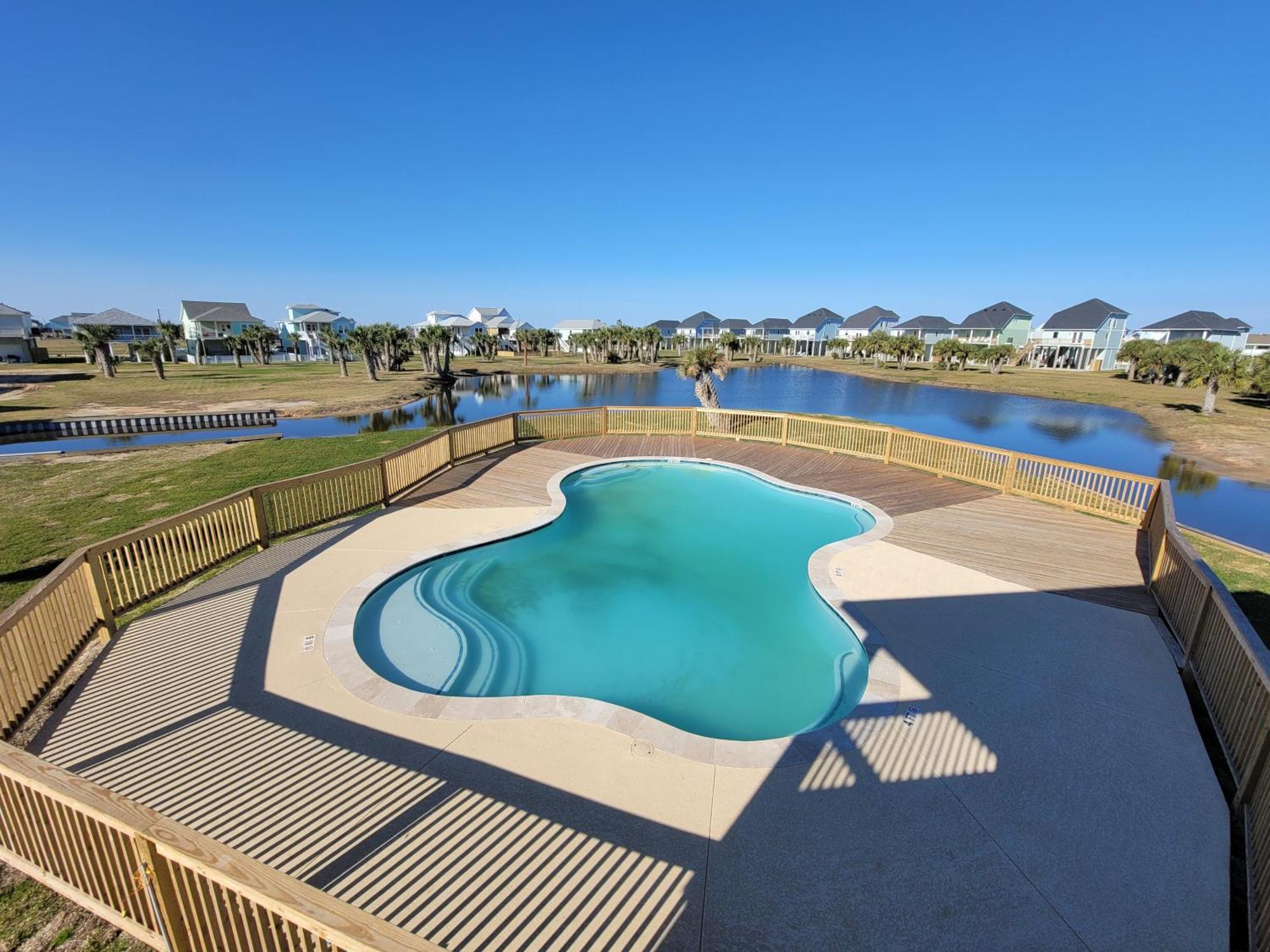 Beach House W Water Views & New Pool Galveston
